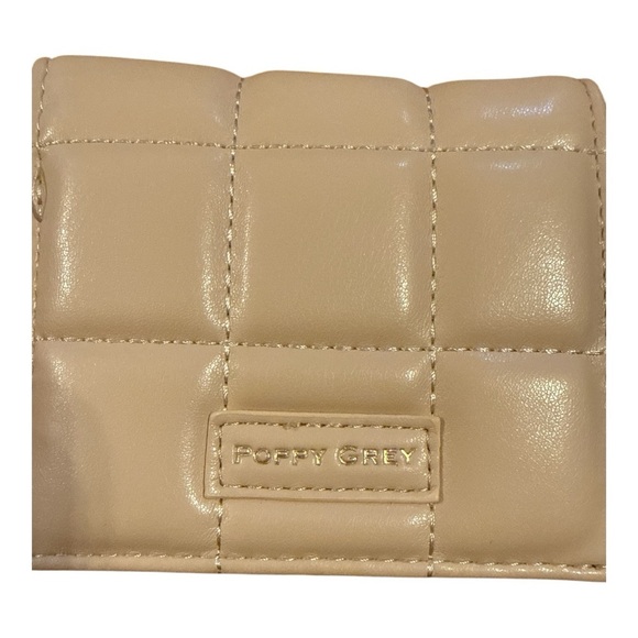 🧡 5 for $25 🧡 POPPY GREY Quilted Tan Wallet - Picture 3 of 4